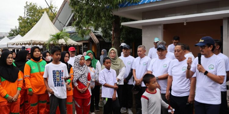 ‎Pemkab Pinrang Gelar Gerak Jalan Santai dalam Rangka Hari Lingkungan Hidup 2025