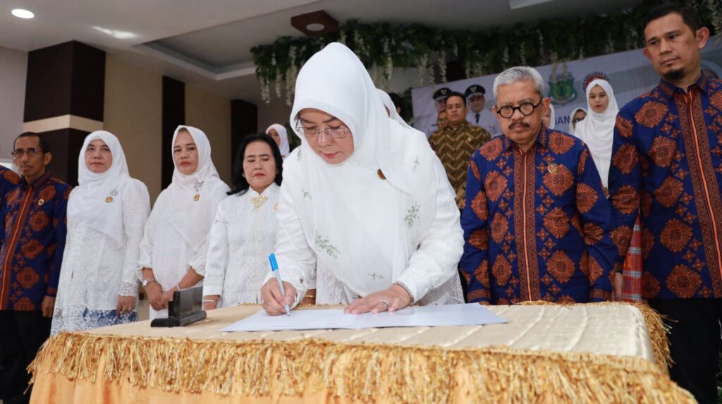 Ketua Dekranasda Pinrang Lantik Pengurus Baru 2025-2030: Siap Dorong Kemajuan Kerajinan dan UMKM Lokal 