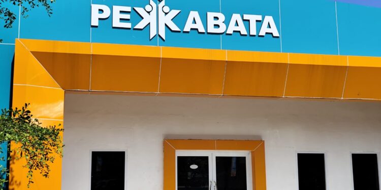 Kantor Lurah Pekkabata : Kemegahan Ikonik Jelang HUT RI ke-80 ‎