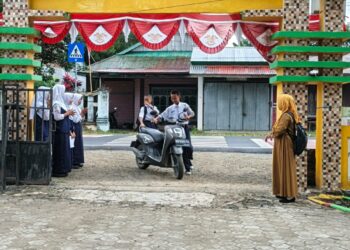 UPT SMPN 2 Duampanua: Disiplin Pagi, Inspirasi Sehari!