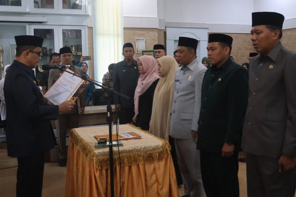 Pinrang Bergerak Dinamis: 5 Pejabat Baru Dilantik, Siap Genjot Kualitas Pelayanan Publik!
