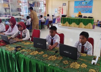 Siap Tempur Digital: Wajah Ceria Siswa Kelas V SDN 175 Duampanua di Simulasi ANBK