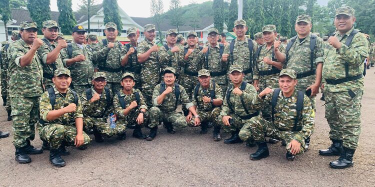 Puluhan Kades di Pinrang Tampil Layaknya Pasukan Militer,Jalani Retret di Gowa