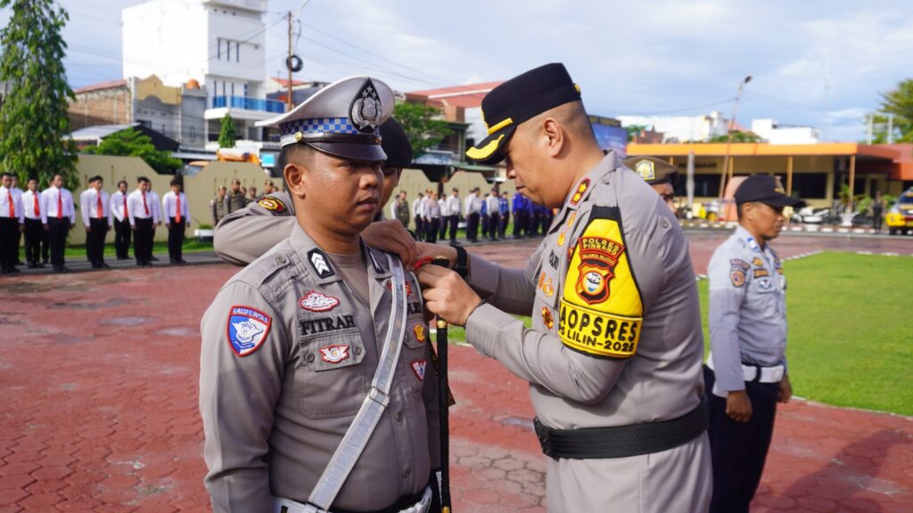 Polres Pinrang Gelar Apel Operasi Lilin 2025 Jelang Natal dan Tahun Baru