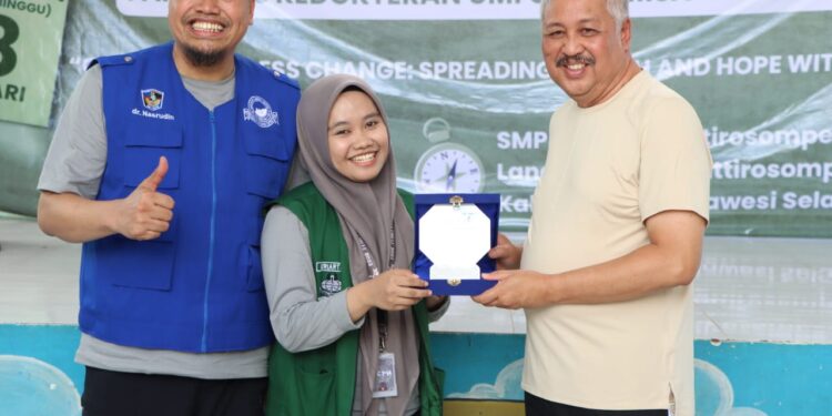 ‎Ratusan Warga Mattiro Sompe Ikuti Pemeriksaan Kesehatan Gratis dan Khitanan Massal