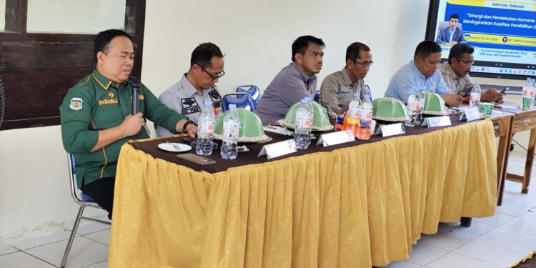 Kadis DP2KBP3A Dorong Kepala SMP Cegah Pernikahan Usia Dini 