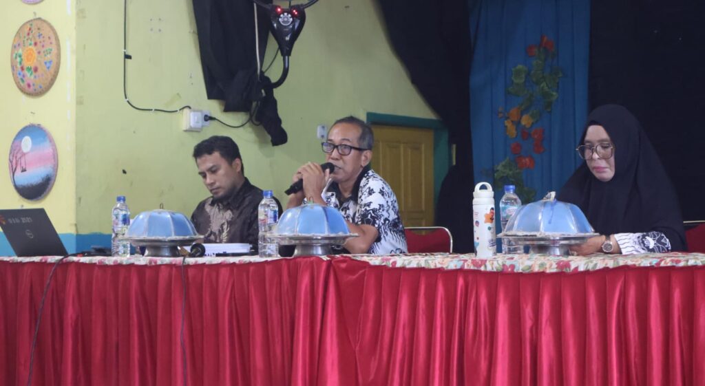420 Orang Tua Siswa Ikuti Sosialisasi TKA di UPT SMPN 1 Pinrang