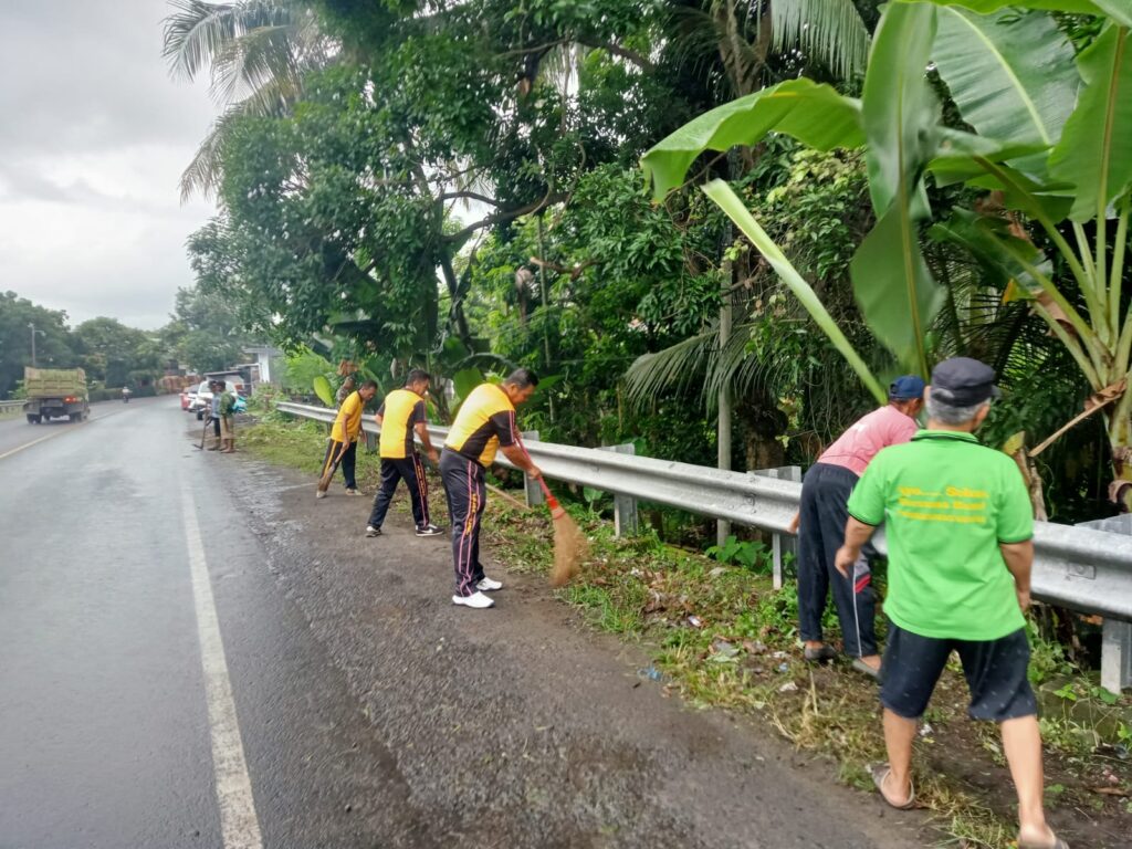 Tindak Lanjut Perintah Presiden, Duampanua Bersinergi Gelar Jumat Bersih