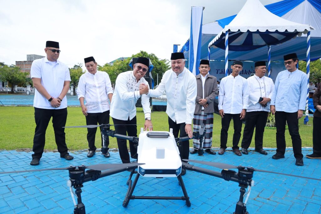 Jelang Ramadan dan HUT ke-66, Bupati Pinrang Gelar Tabligh Akbar, Ir. H. Karya Sumbang Drone Rp300 Juta