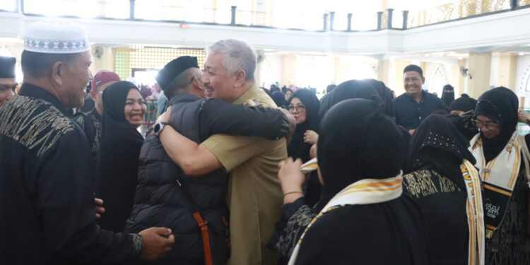 147 Jamaah Umrah Pinrang Dilepas di Ramadan, Bupati Tekankan Kekompakan dan Kesehatan
