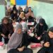 Ramadan Penuh Berkah, SMPN 1 Patampanua Berbagi Takjil untuk Warga