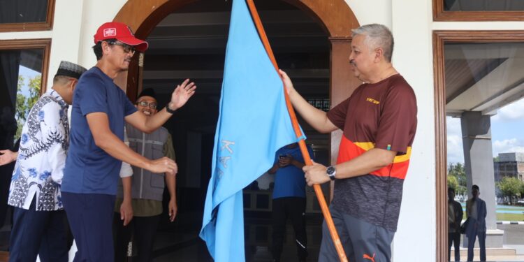 Bupati Irwan Lepas Kafilah MTQ, Pinrang Bidik Prestasi