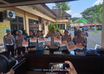 Polisi Ungkap Curat Brankas Rp1,7 Miliar, Tiga Pelaku Ditangkap di Bitung