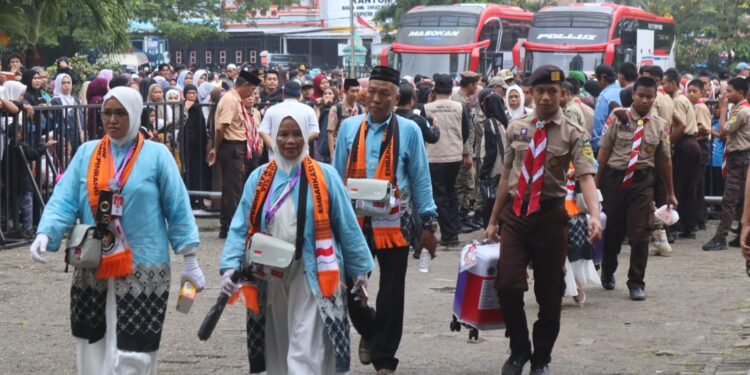 387 Jamaah Haji Pinrang Resmi Dilepas ke Tanah Suci