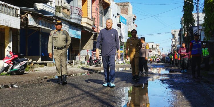 Bupati Irwan Sidak Drainase, Genangan Ditekan