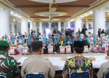 133 Jamaah Haji Pinrang Dilepas Dini Hari, Sekda Tekankan Kesehatan