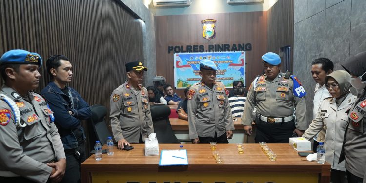 Polres Pinrang Gelar Tes Urine Personel Opsnal