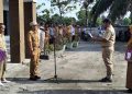 Kades Bungi Tekankan Disiplin dan Pengabdian Saat Upacara di Kecamatan Duampanua