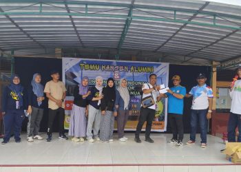 Alumni SMPN 1 Duampanua Dukung Pembangunan Masjid Indoor