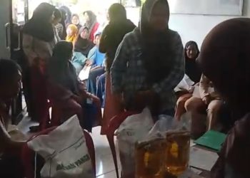 720 KPM Serbu Kantor Kelurahan Data, Bantuan Beras dan Minyak Goreng Disalurkan Jelang Idul Adha