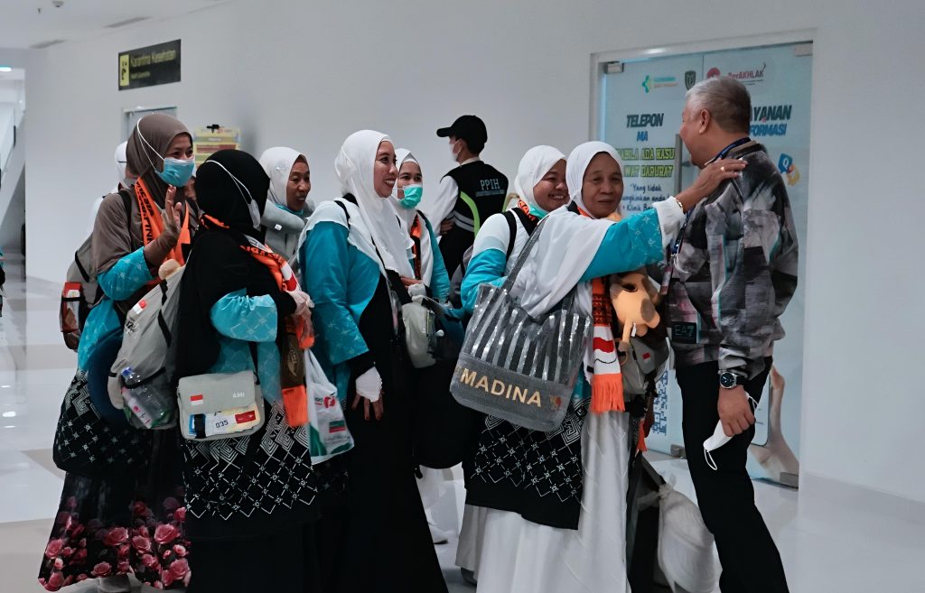386 Jemaah Haji Pinrang Tiba di Tanah Air, Disambut Penuh Syukur