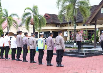 Wakapolres Pinrang Tekankan Disiplin dan Profesionalisme Personel