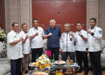 Bupati Pinrang Terima Audiensi PGRI dan Wahdah Islamiyah