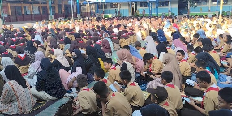 Perdana Digunakan, Yasinan Bergema di Gedung Mushola Indoor UPT SMPN 1 Duampanua