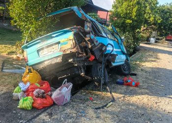 Truk Vs Angkot di Duampanua, 4 Orang Menderita Luka