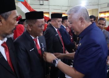 237 ASN Pinrang Terima Satya Lencana