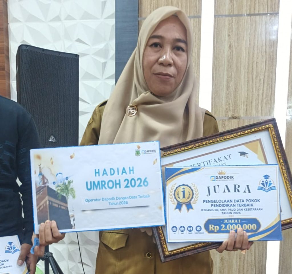 Satrianti Borong Hadiah: Piagam, Uang Tunai hingga Umrah