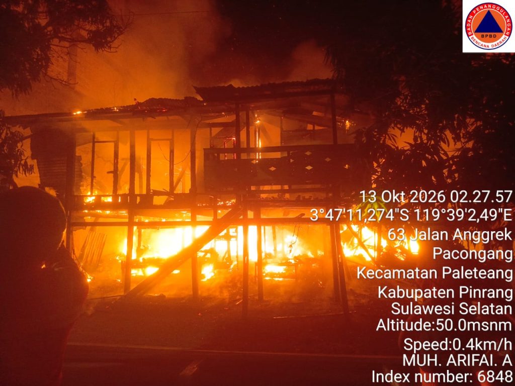 Kebakaran Dini Hari, Rumah dan Dua Motor Ludes di Pinrang