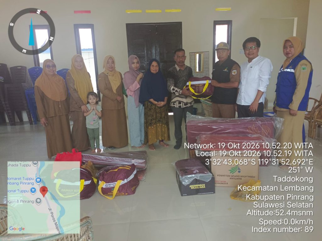 Pemkab Pinrang Salurkan Bantuan Korban Kebakaran di Tadokkong